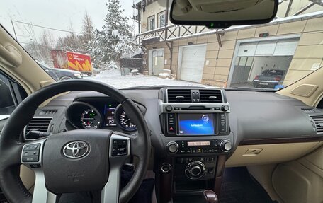 Toyota Land Cruiser Prado 150 рестайлинг 2, 2015 год, 2 900 000 рублей, 10 фотография