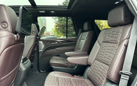 Cadillac Escalade V, 2022 год, 12 000 000 рублей, 15 фотография