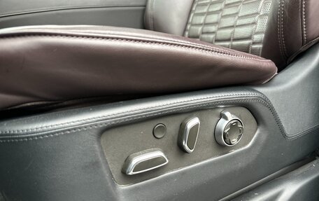 Cadillac Escalade V, 2022 год, 12 000 000 рублей, 13 фотография