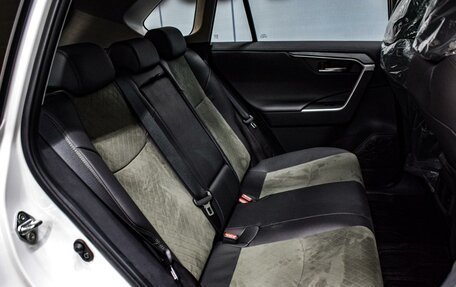 Toyota RAV4, 2025 год, 4 350 000 рублей, 7 фотография