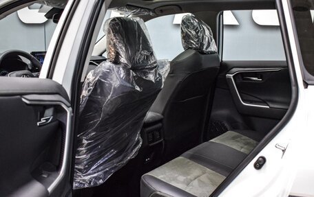 Toyota RAV4, 2025 год, 4 350 000 рублей, 11 фотография