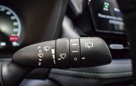 Toyota RAV4, 2025 год, 4 350 000 рублей, 14 фотография