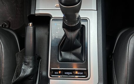 Toyota Land Cruiser Prado 150 рестайлинг 2, 2018 год, 5 680 000 рублей, 36 фотография