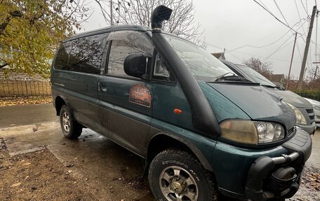 Mitsubishi Delica IV, 1994 год, 660 000 рублей, 2 фотография