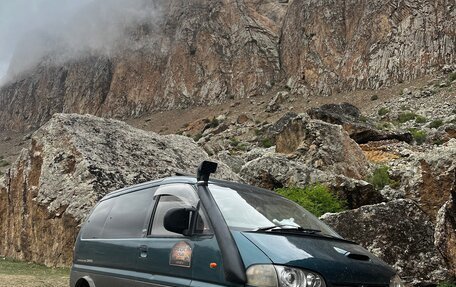 Mitsubishi Delica IV, 1994 год, 660 000 рублей, 8 фотография