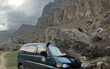 Mitsubishi Delica IV, 1994 год, 660 000 рублей, 12 фотография