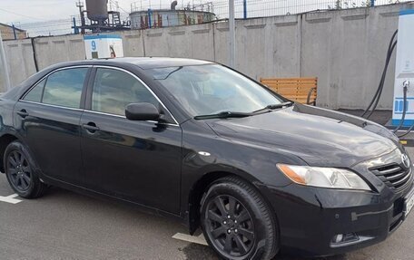 Toyota Camry, 2008 год, 850 000 рублей, 2 фотография