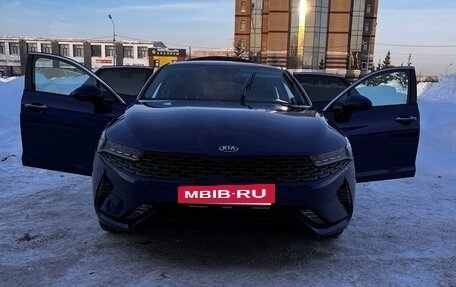 KIA K5, 2021 год, 2 500 000 рублей, 6 фотография