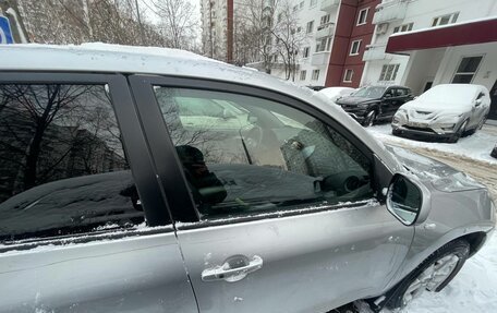 Toyota RAV4, 2005 год, 900 000 рублей, 3 фотография