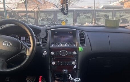 Infiniti QX50 I рестайлинг, 2014 год, 1 850 000 рублей, 14 фотография