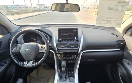 Mitsubishi Eclipse Cross, 2022 год, 2 800 000 рублей, 7 фотография