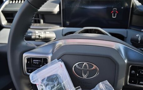 Toyota RAV4, 2025 год, 3 700 000 рублей, 5 фотография