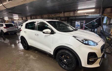 KIA Sportage IV рестайлинг, 2020 год, 2 450 000 рублей, 2 фотография