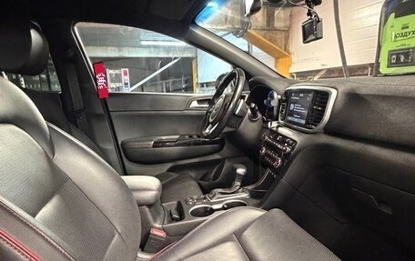 KIA Sportage IV рестайлинг, 2020 год, 2 450 000 рублей, 15 фотография