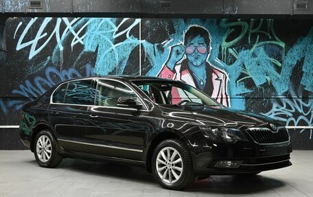 Skoda Superb III рестайлинг, 2014 год, 1 055 000 рублей, 2 фотография