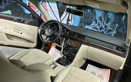 Skoda Superb III рестайлинг, 2014 год, 1 055 000 рублей, 14 фотография