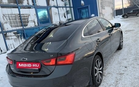 Chevrolet Malibu IX, 2016 год, 1 850 000 рублей, 4 фотография