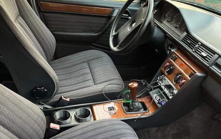 Mercedes-Benz W124, 1990 год, 350 000 рублей, 3 фотография