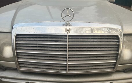 Mercedes-Benz W124, 1990 год, 350 000 рублей, 15 фотография