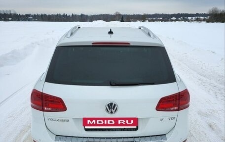 Volkswagen Touareg III, 2014 год, 2 495 000 рублей, 3 фотография