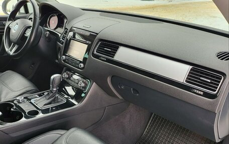 Volkswagen Touareg III, 2014 год, 2 495 000 рублей, 10 фотография