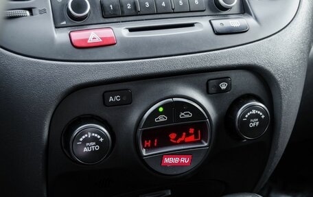 KIA Rio II, 2010 год, 600 000 рублей, 13 фотография