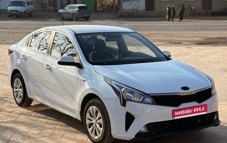 KIA Rio IV, 2020 год, 1 050 000 рублей, 1 фотография