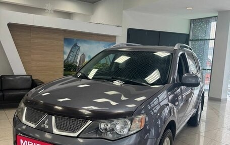 Mitsubishi Outlander III рестайлинг 3, 2007 год, 700 000 рублей, 1 фотография