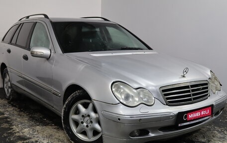 Mercedes-Benz C-Класс, 2004 год, 399 000 рублей, 1 фотография