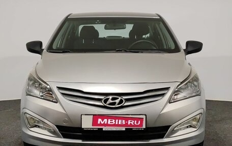 Hyundai Solaris II рестайлинг, 2015 год, 798 000 рублей, 1 фотография