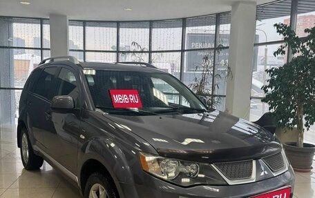 Mitsubishi Outlander III рестайлинг 3, 2007 год, 700 000 рублей, 3 фотография