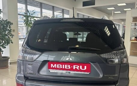 Mitsubishi Outlander III рестайлинг 3, 2007 год, 700 000 рублей, 5 фотография