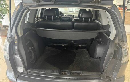 Mitsubishi Outlander III рестайлинг 3, 2007 год, 700 000 рублей, 14 фотография