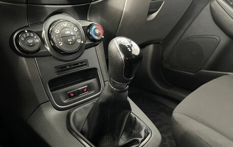 Ford Fiesta, 2018 год, 1 090 000 рублей, 16 фотография