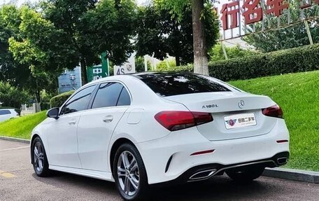 Mercedes-Benz A-Класс, 2022 год, 2 455 000 рублей, 4 фотография