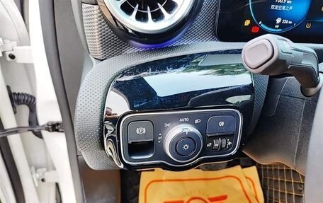 Mercedes-Benz A-Класс, 2022 год, 2 455 000 рублей, 10 фотография