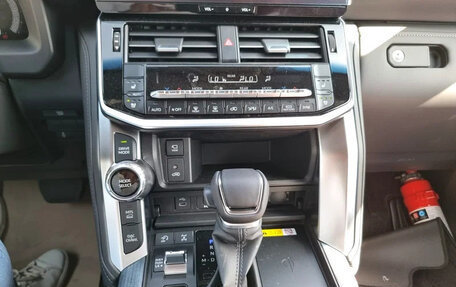 Toyota Land Cruiser, 2025 год, 12 950 000 рублей, 6 фотография