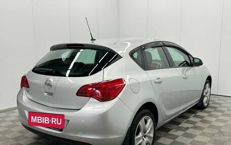 Opel Astra J, 2011 год, 1 040 000 рублей, 4 фотография