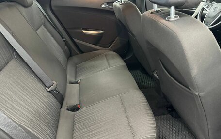 Opel Astra J, 2011 год, 1 040 000 рублей, 11 фотография