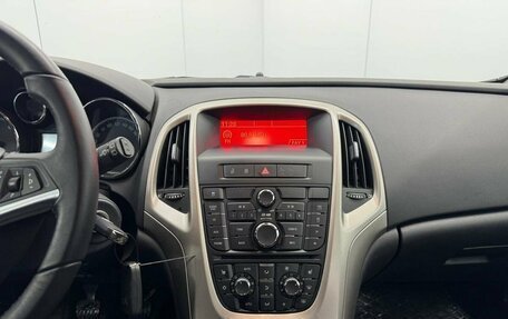 Opel Astra J, 2011 год, 1 040 000 рублей, 15 фотография