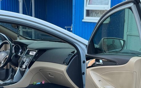 Hyundai Sonata VI, 2010 год, 1 150 000 рублей, 11 фотография