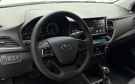 Hyundai Solaris II рестайлинг, 2021 год, 1 745 000 рублей, 13 фотография