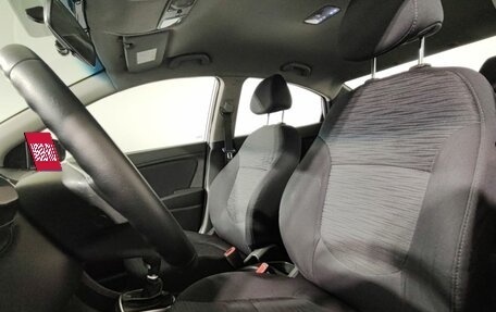 Hyundai Solaris II рестайлинг, 2015 год, 798 000 рублей, 9 фотография