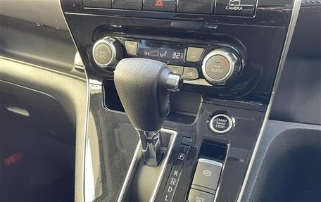 Nissan Serena IV, 2021 год, 1 719 000 рублей, 16 фотография