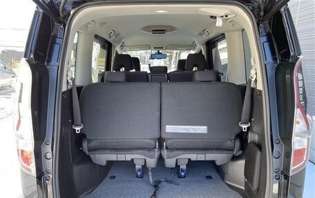 Nissan Serena IV, 2021 год, 1 719 000 рублей, 26 фотография