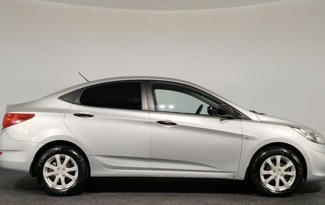 Hyundai Solaris II рестайлинг, 2013 год, 680 000 рублей, 3 фотография