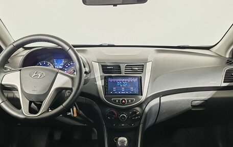 Hyundai Solaris II рестайлинг, 2013 год, 680 000 рублей, 9 фотография