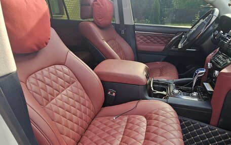 Toyota Land Cruiser 200, 2018 год, 6 900 000 рублей, 9 фотография