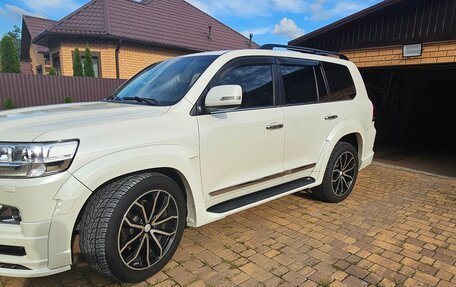 Toyota Land Cruiser 200, 2018 год, 6 900 000 рублей, 6 фотография