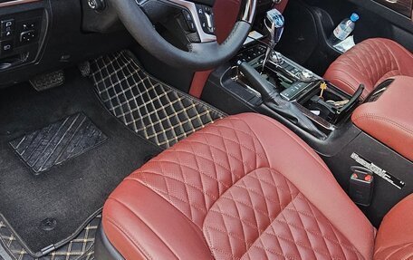 Toyota Land Cruiser 200, 2018 год, 6 900 000 рублей, 14 фотография